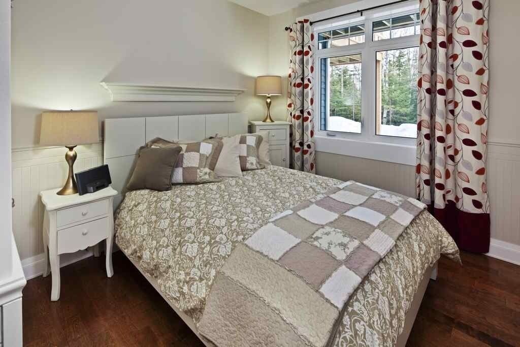 Photo of Bedroom in Petite-Riviere-Saint-Francois