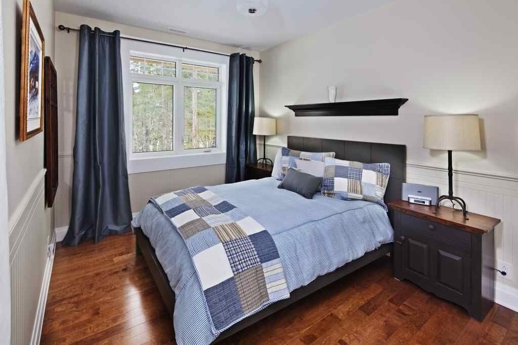 Photo of Bedroom in Petite-Riviere-Saint-Francois