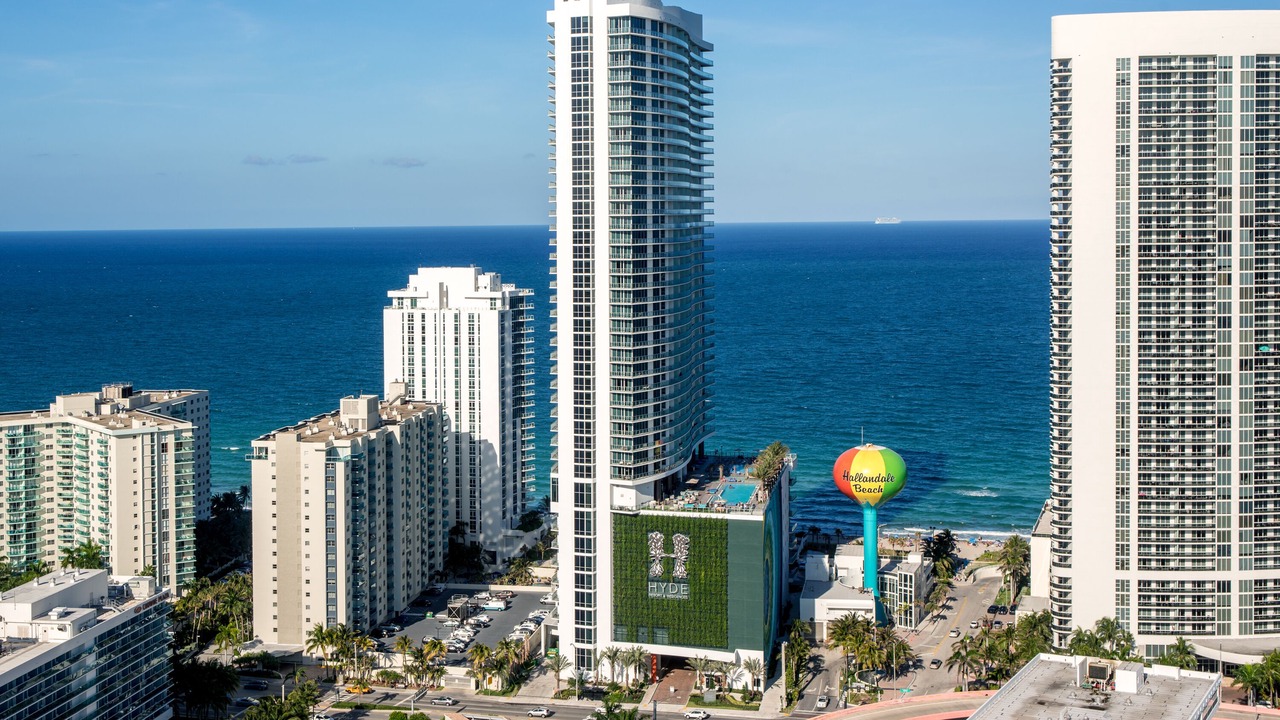 Photo of Outdoor in Hallandale Beach