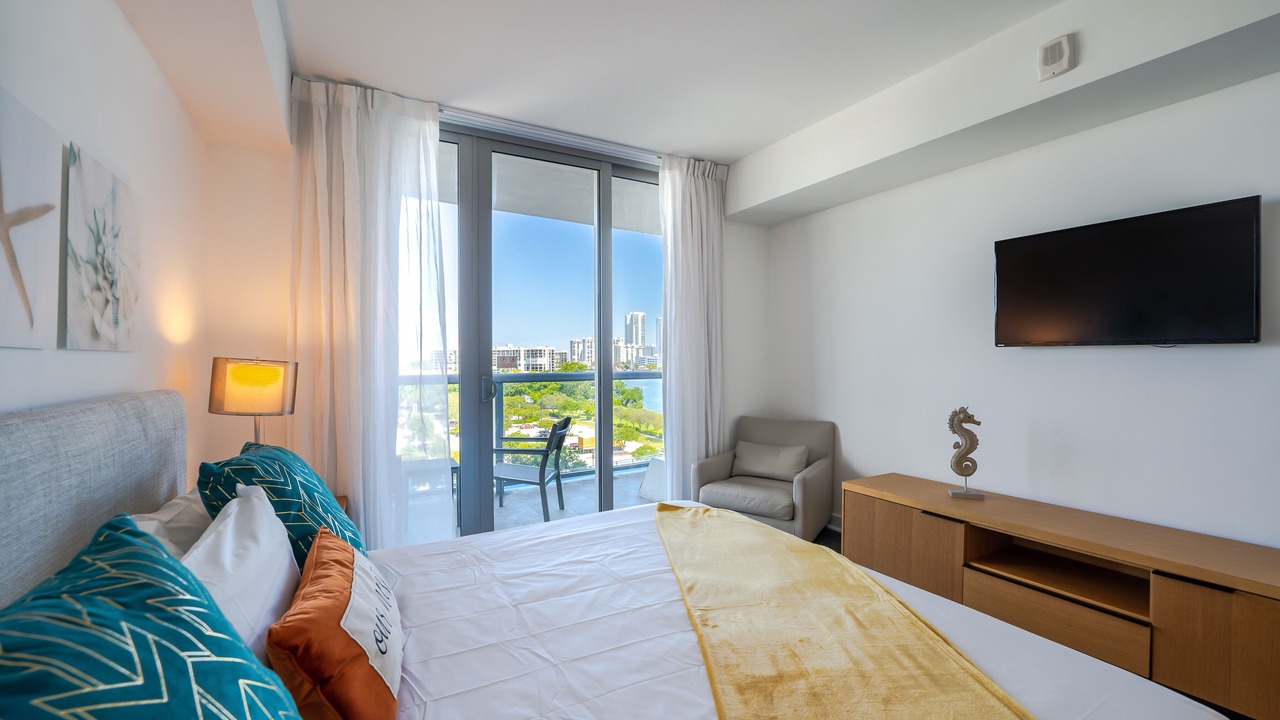 Photo of Bedroom in Hallandale Beach