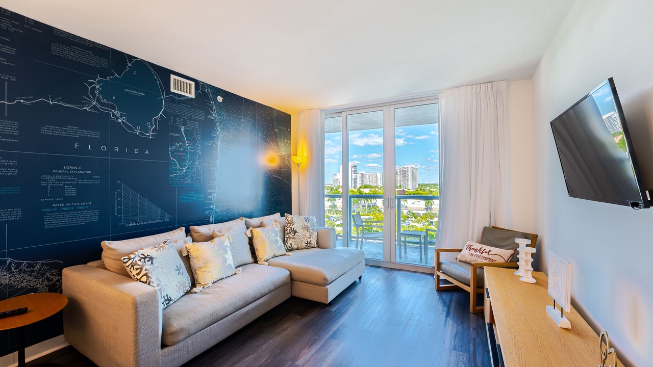 Photo of Livingroom in Hallandale Beach