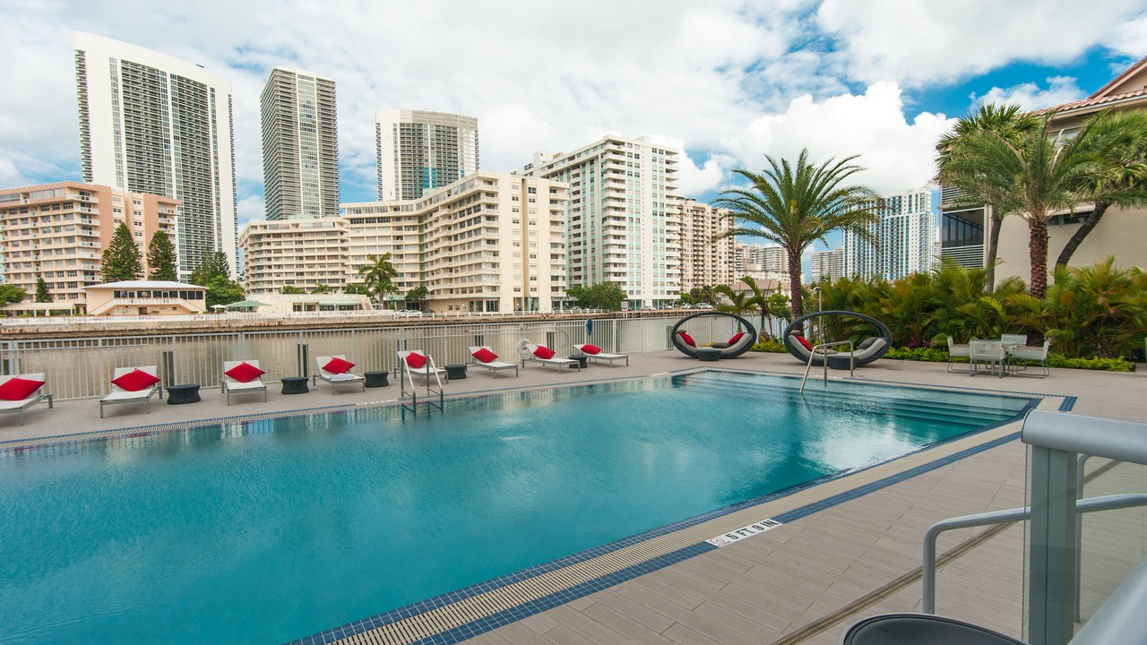 Photo of Outdoor in Hallandale Beach