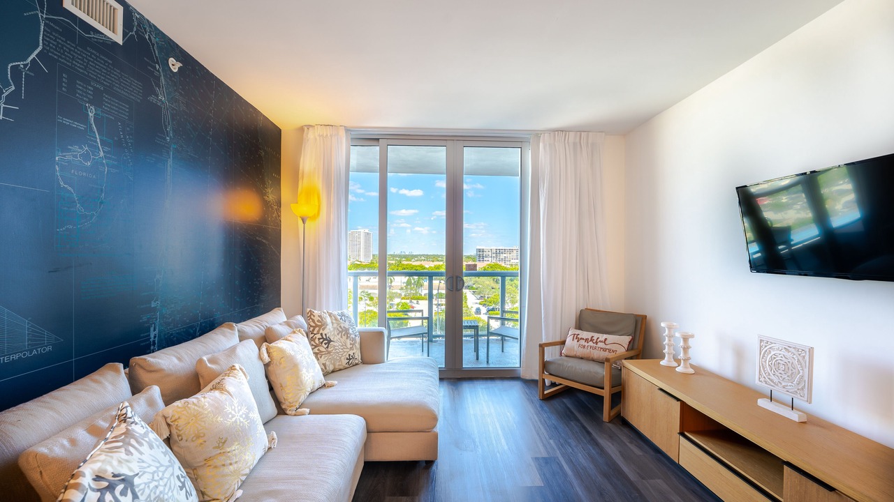 Photo of Livingroom in Hallandale Beach