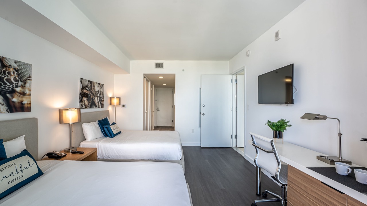Photo of Bedroom in Hallandale Beach