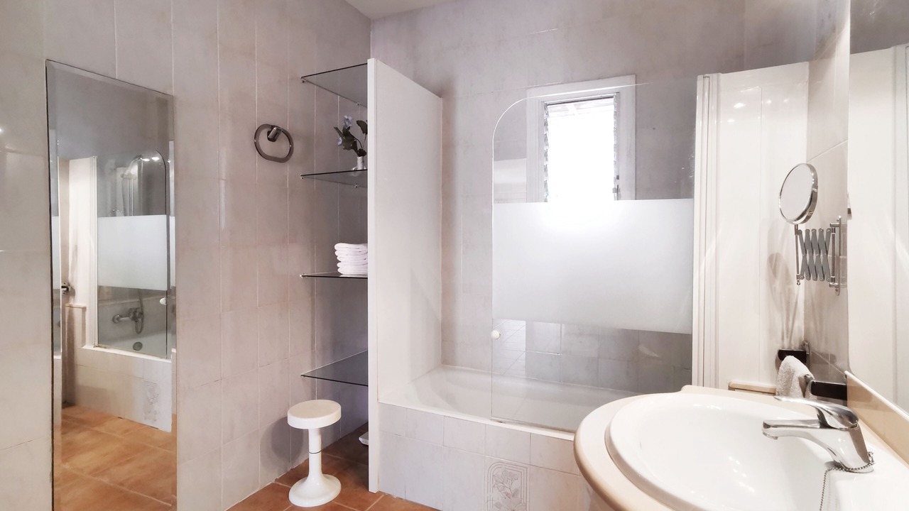 Photo of Bathroom in Crestatx