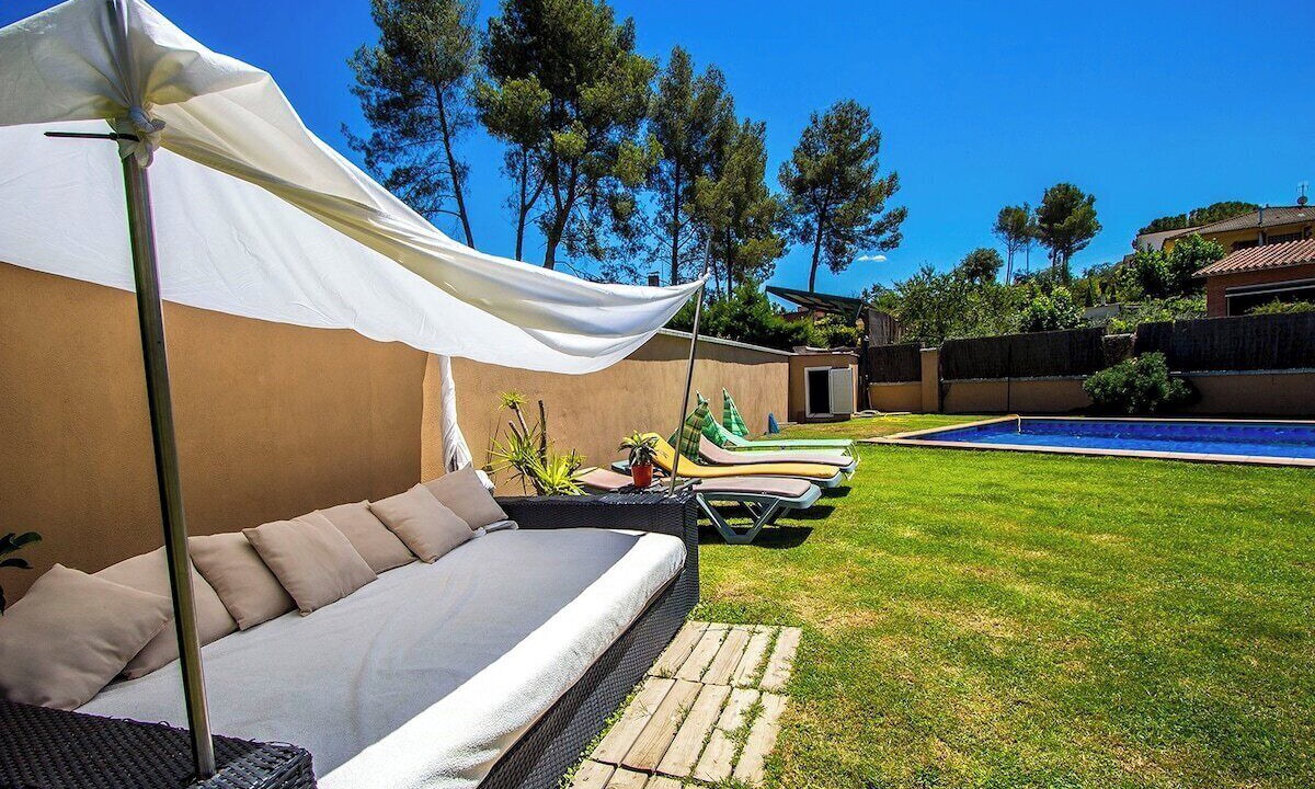 Photo of Outdoor in Can Vinyals