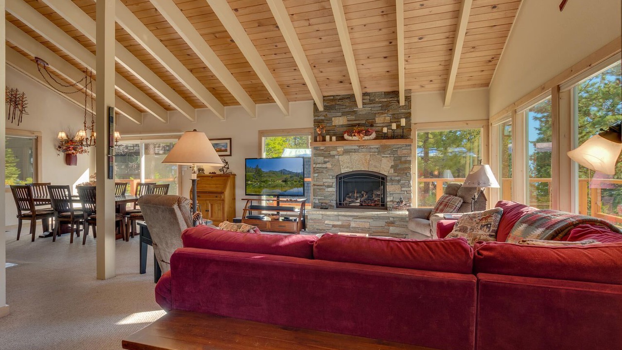 Photo of Livingroom in Lake Forest