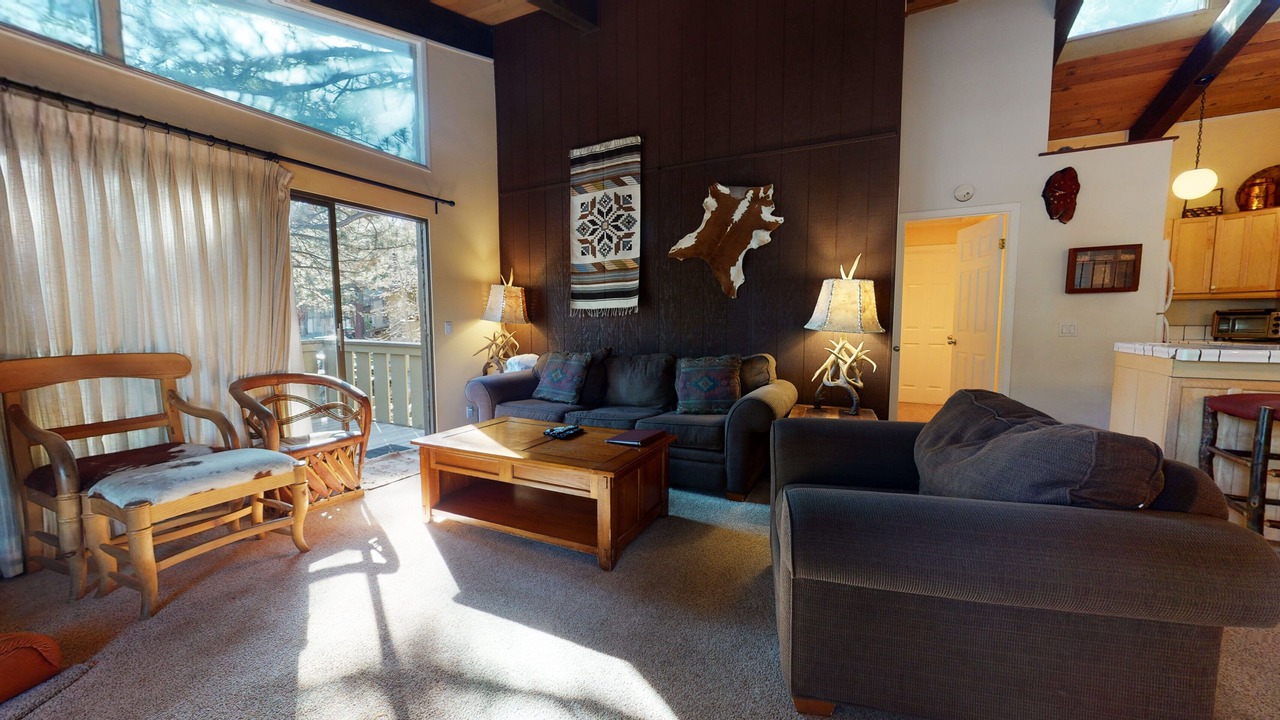 Photo of Livingroom in Mammoth Lakes