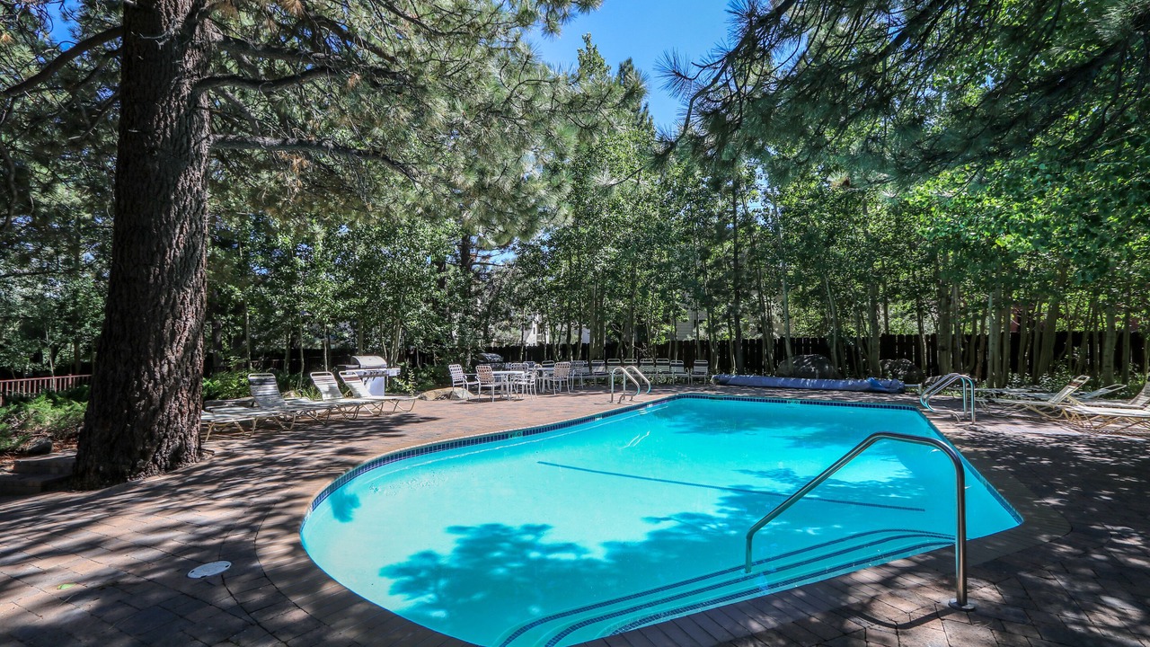 Photo of Outdoor in Mammoth Lakes