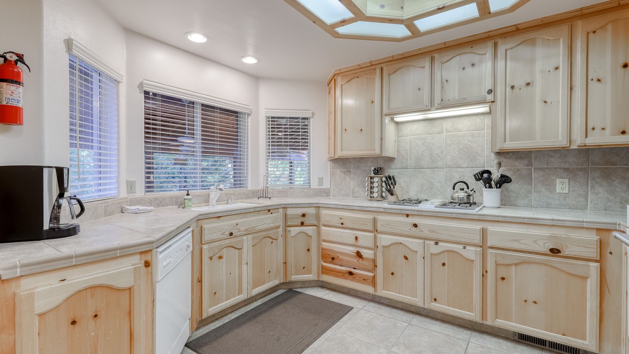 Photo of Kitchen in Shaver Lake