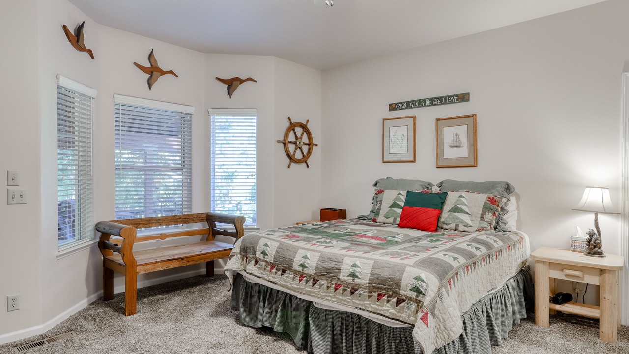 Photo of Bedroom in Shaver Lake