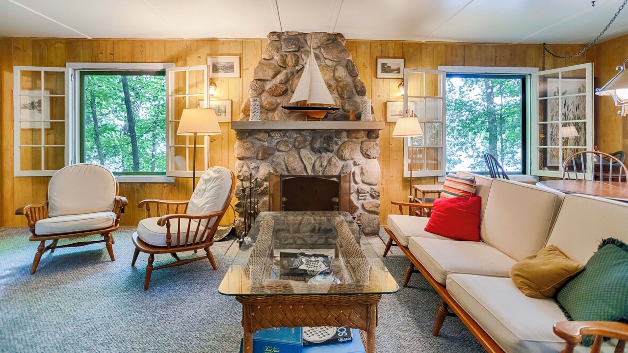 Photo of Livingroom in Canandaigua