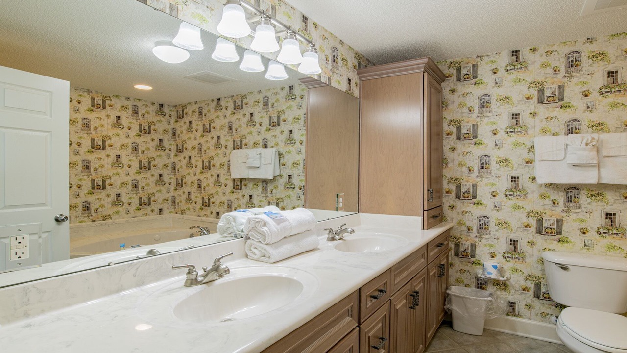 Photo of Bathroom in Orange Beach