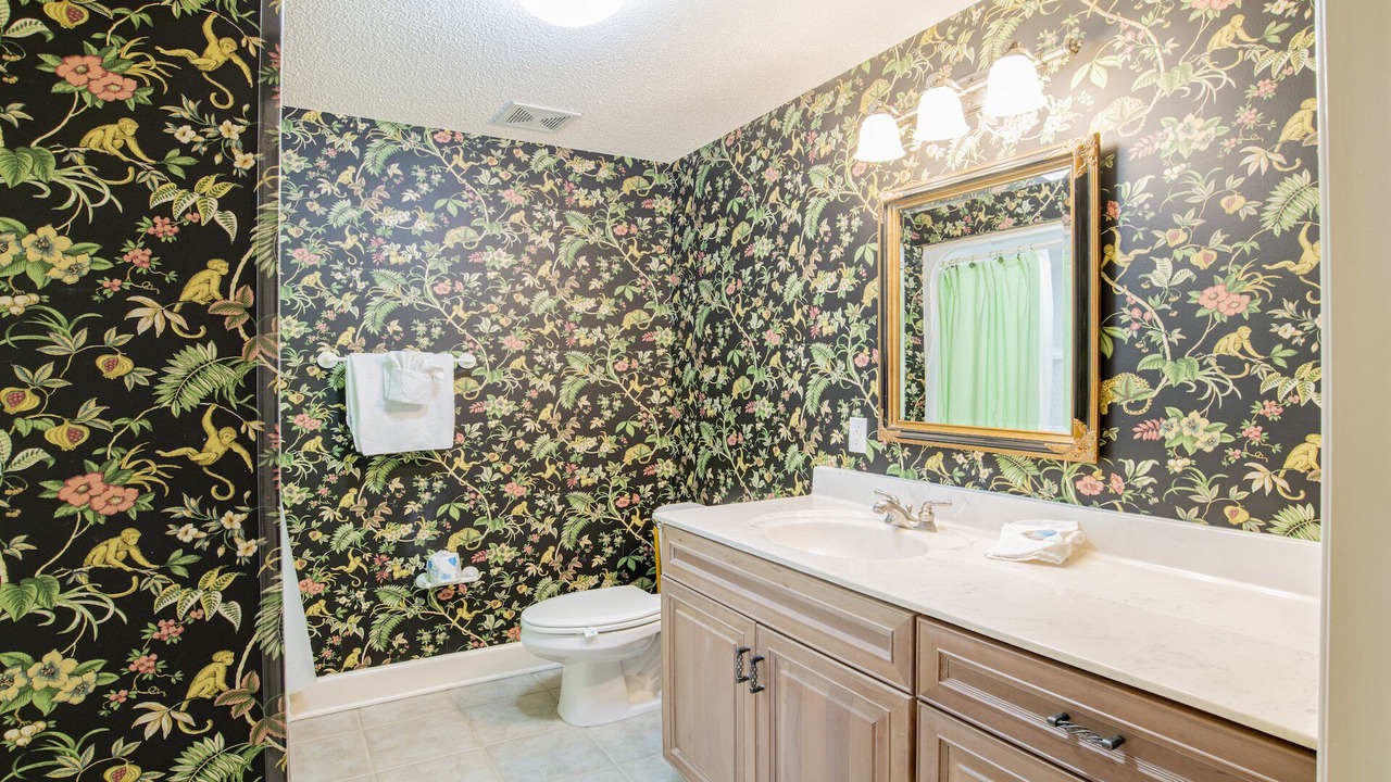 Photo of Bathroom in Orange Beach