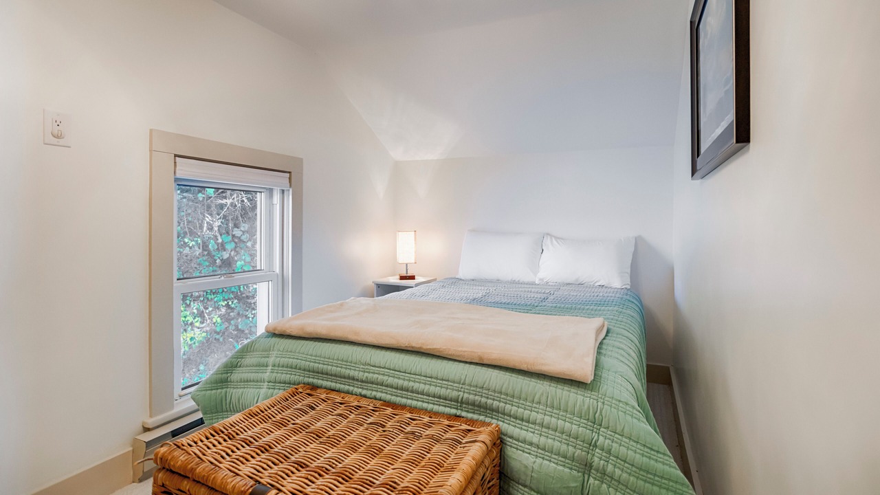 Photo of Bedroom in Penn Yan