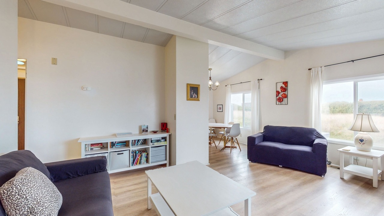 Photo of Livingroom in Fort Bragg