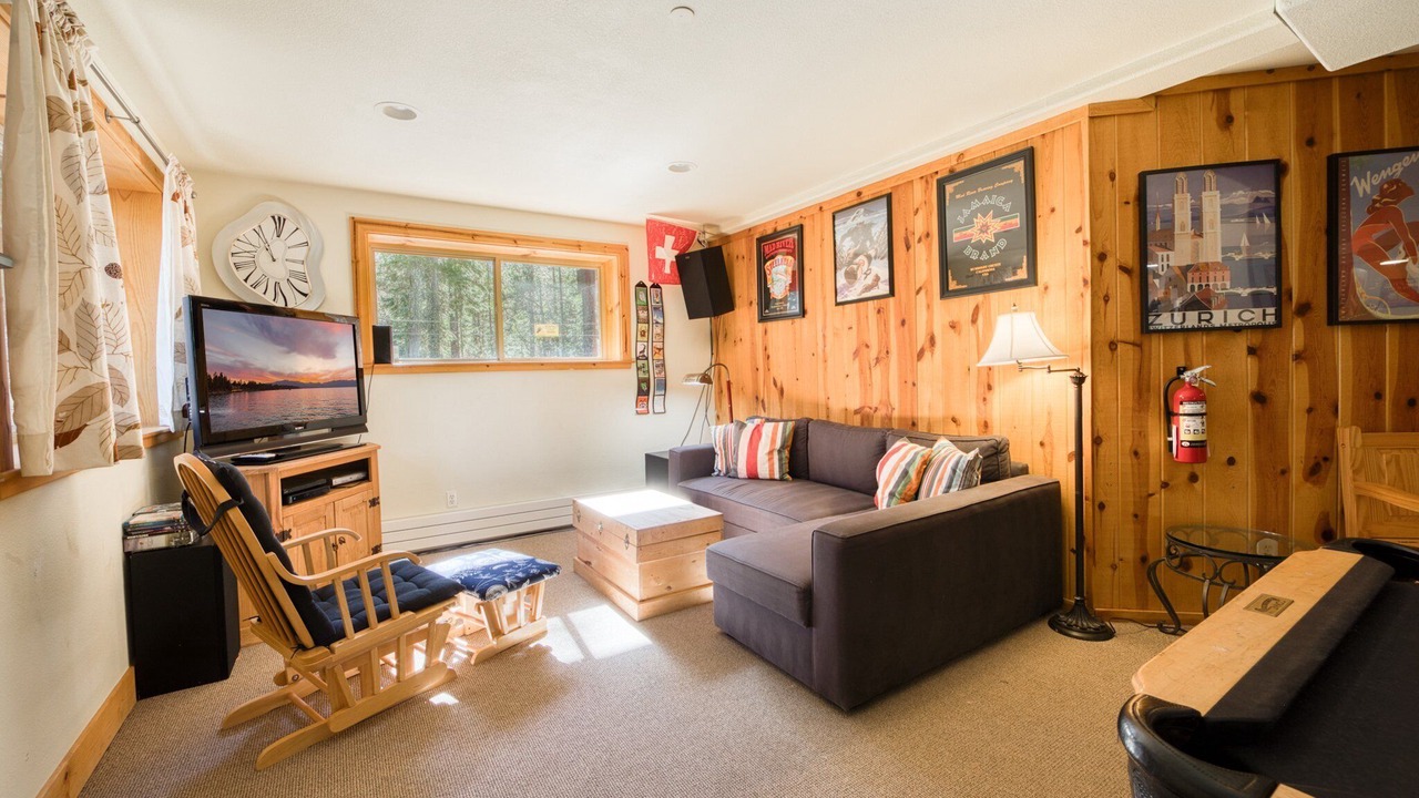 Photo of Livingroom in McKinney Estates