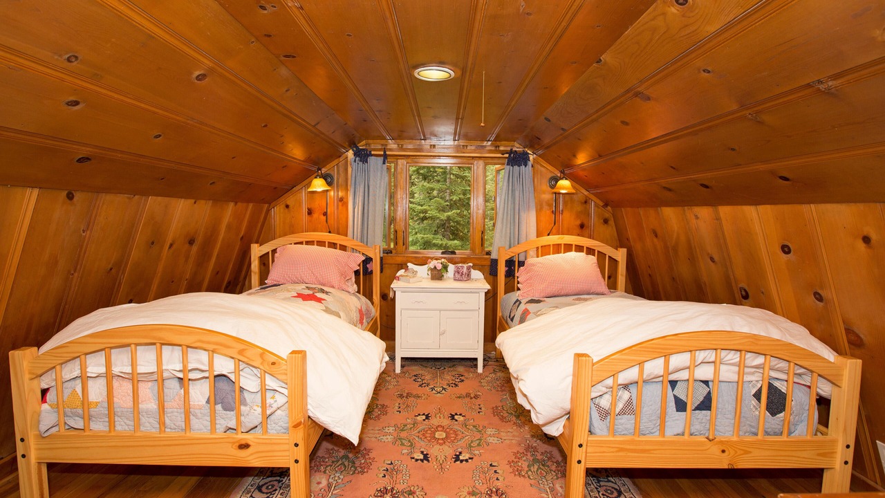 Photo of Bedroom in Pineland
