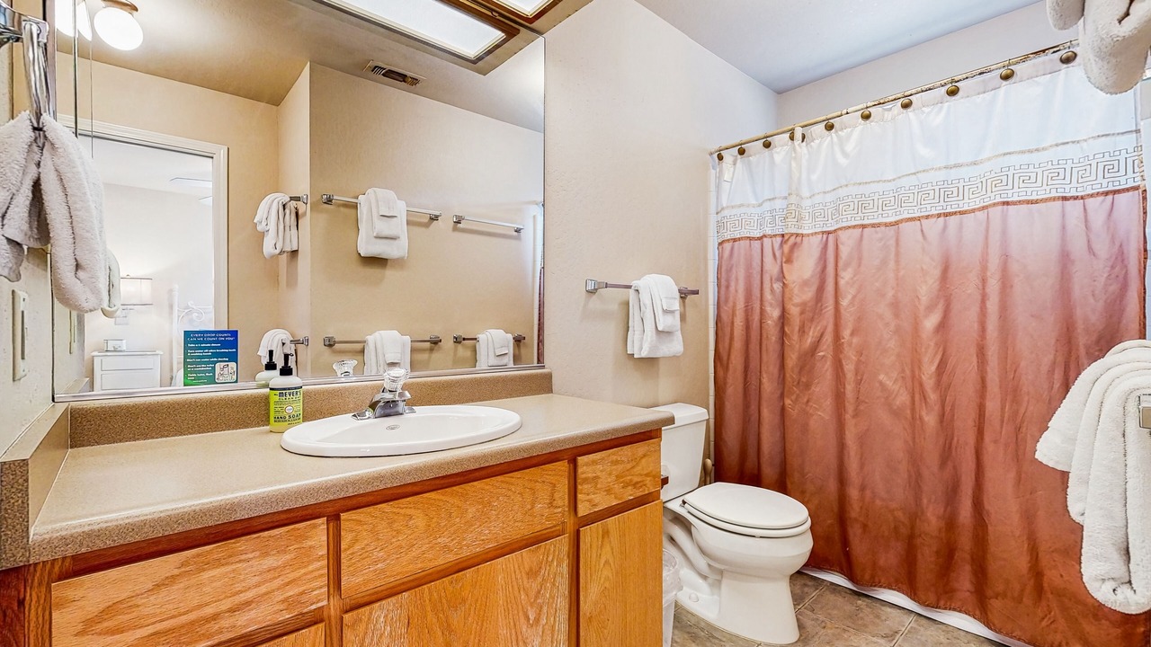 Photo of Bathroom in Groveland