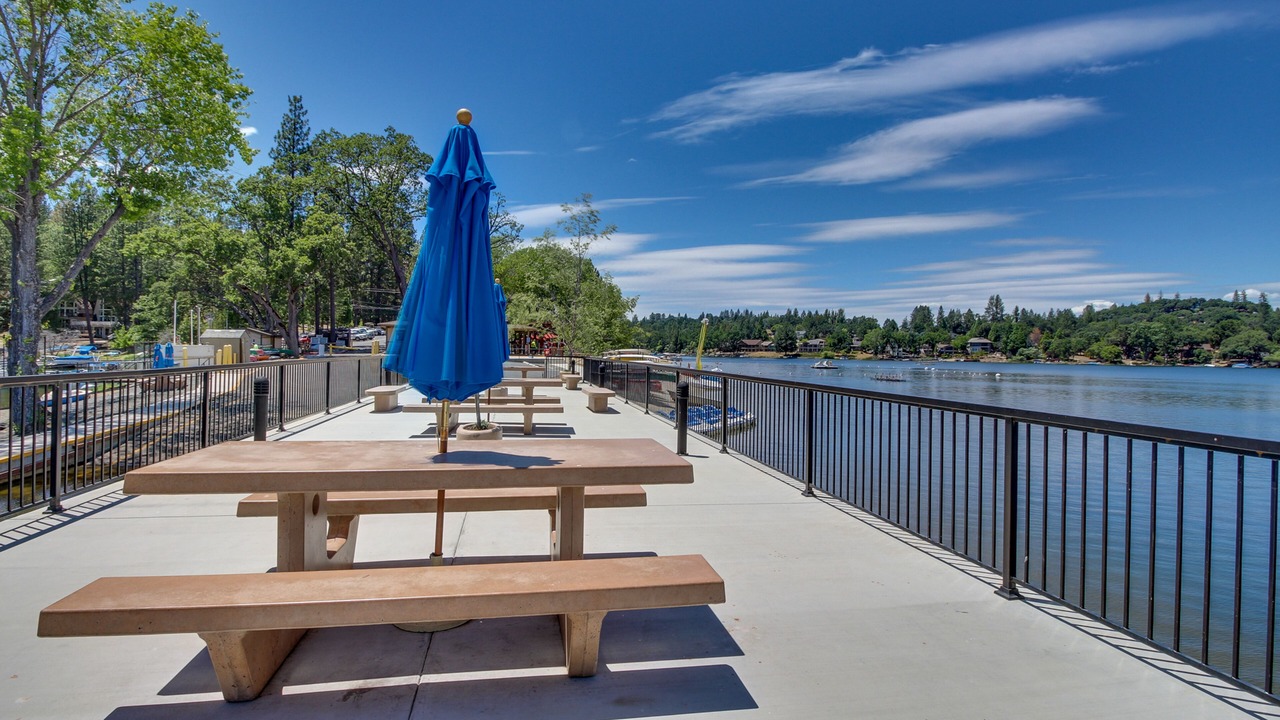 Photo of Outdoor in Groveland