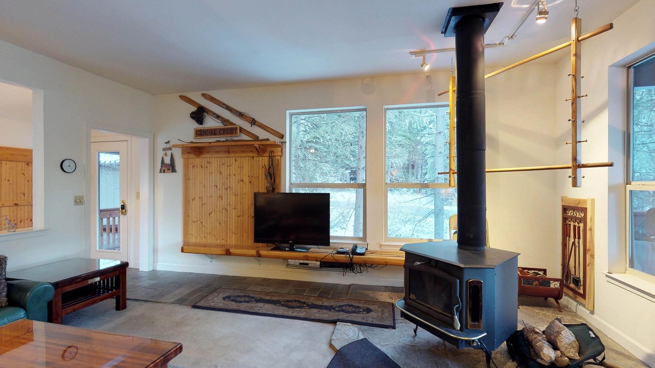 Photo of Livingroom in Big Creek