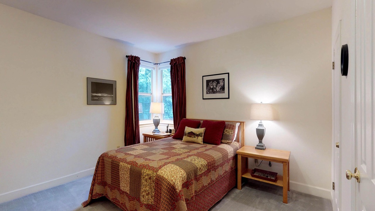 Photo of Bedroom in Big Creek