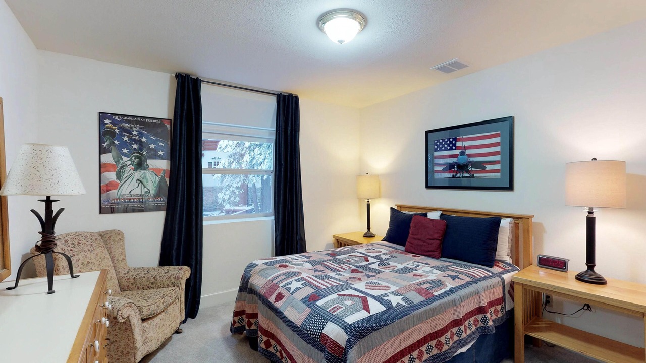 Photo of Bedroom in Big Creek