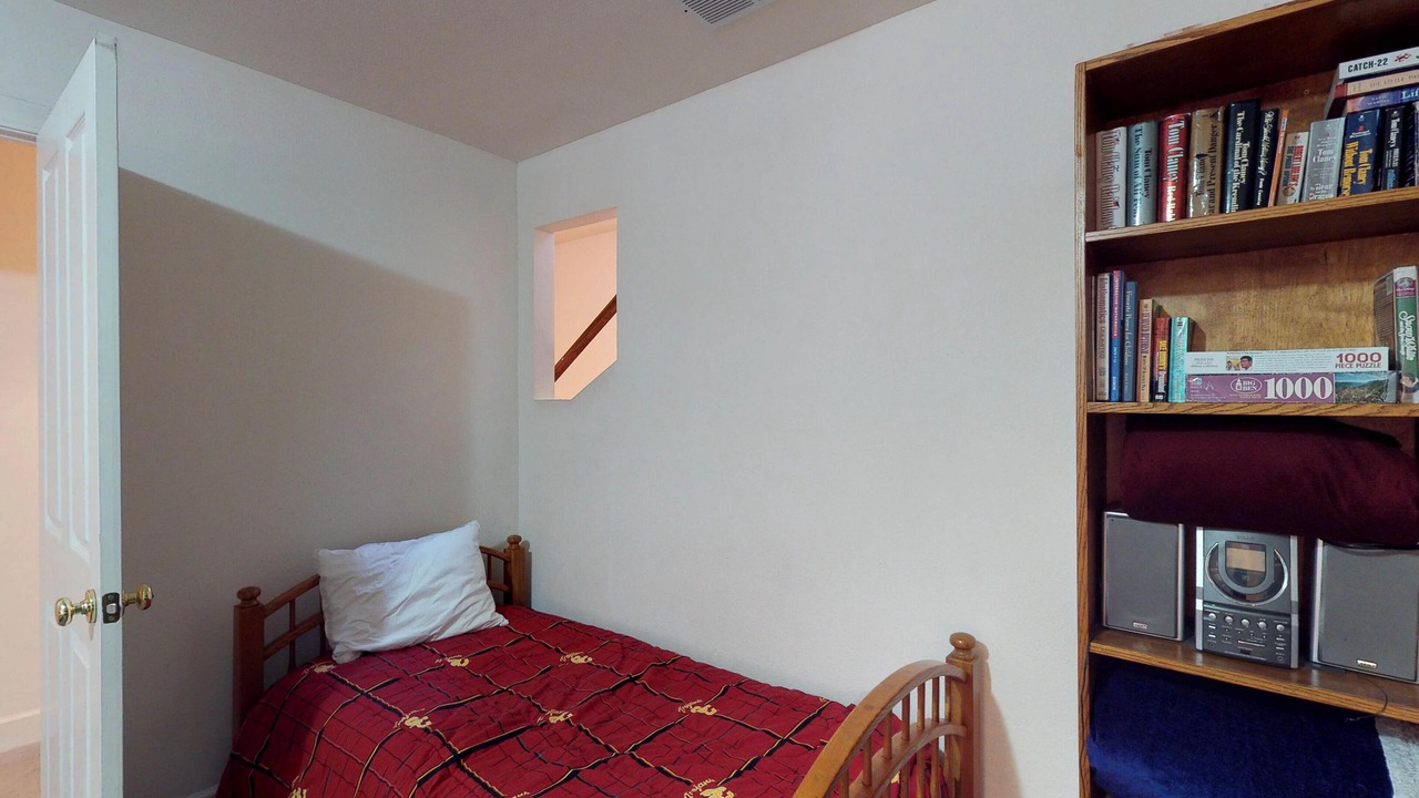 Photo of Bedroom in Big Creek