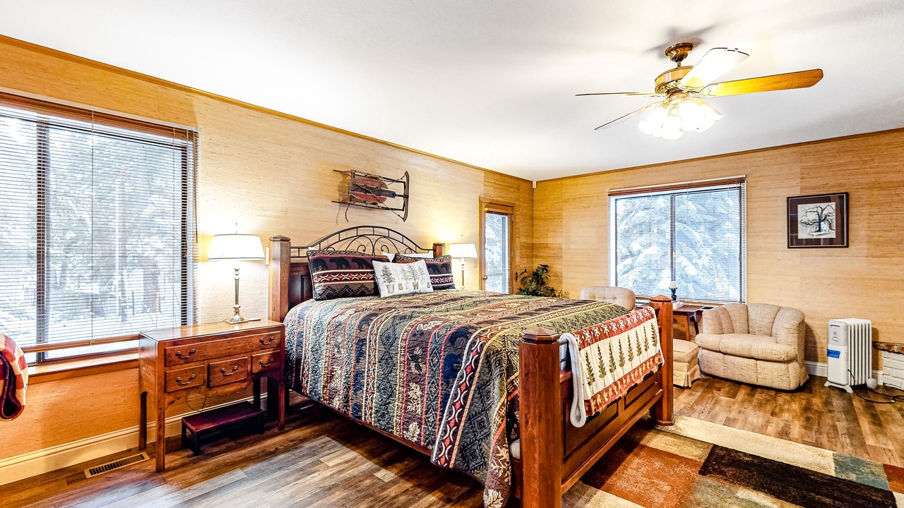 Photo of Bedroom in Tahoe Pines