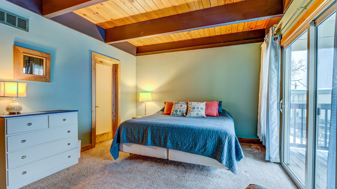 Photo of Bedroom in Tahoe Keys