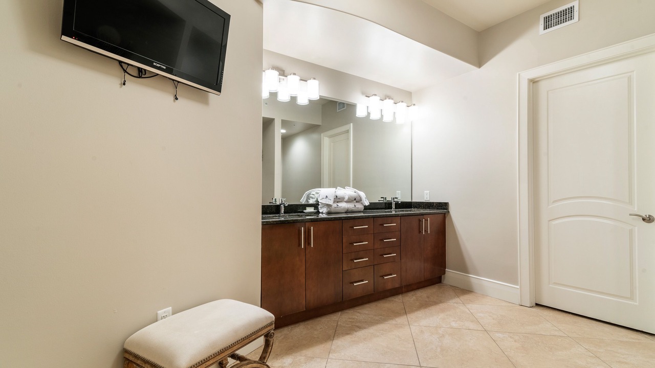 Photo of Bathroom in Orange Beach