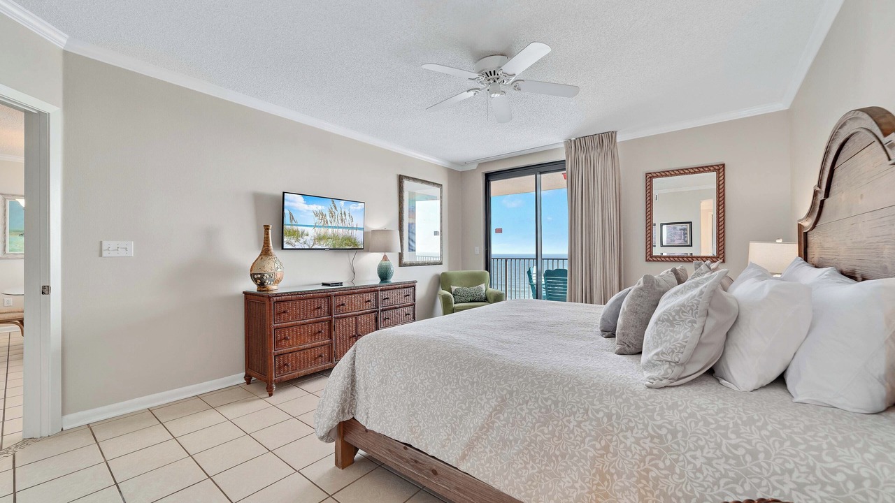 Photo of Bedroom in Orange Beach East