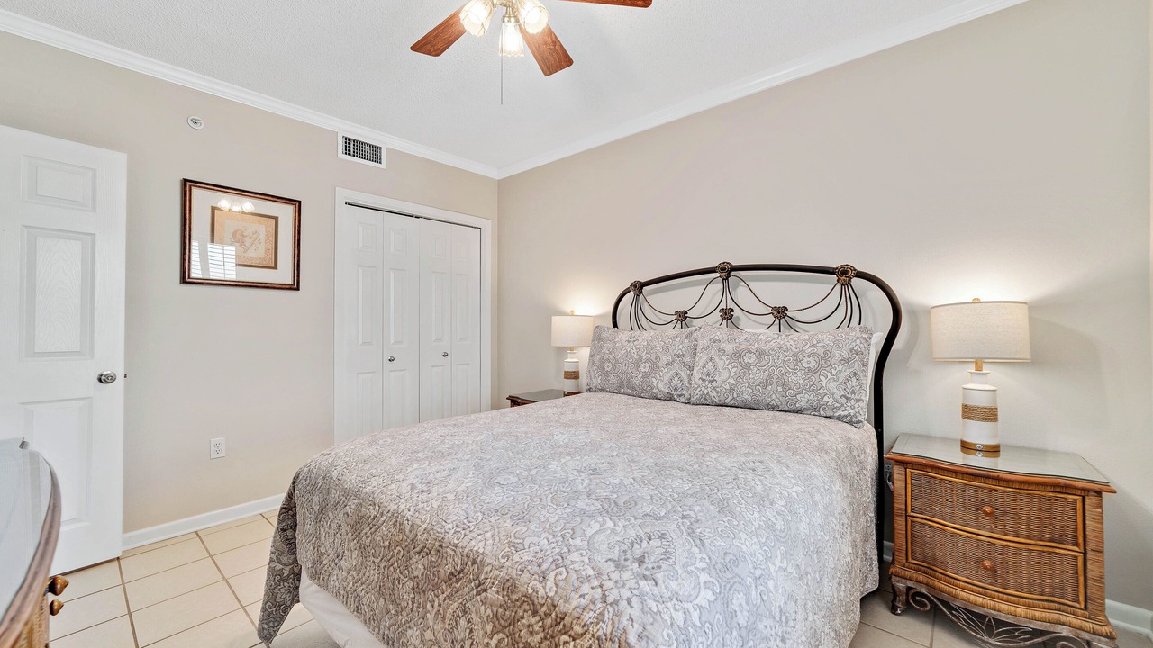 Photo of Bedroom in Orange Beach East