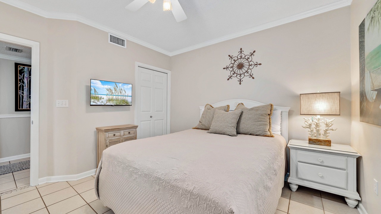 Photo of Bedroom in Orange Beach East