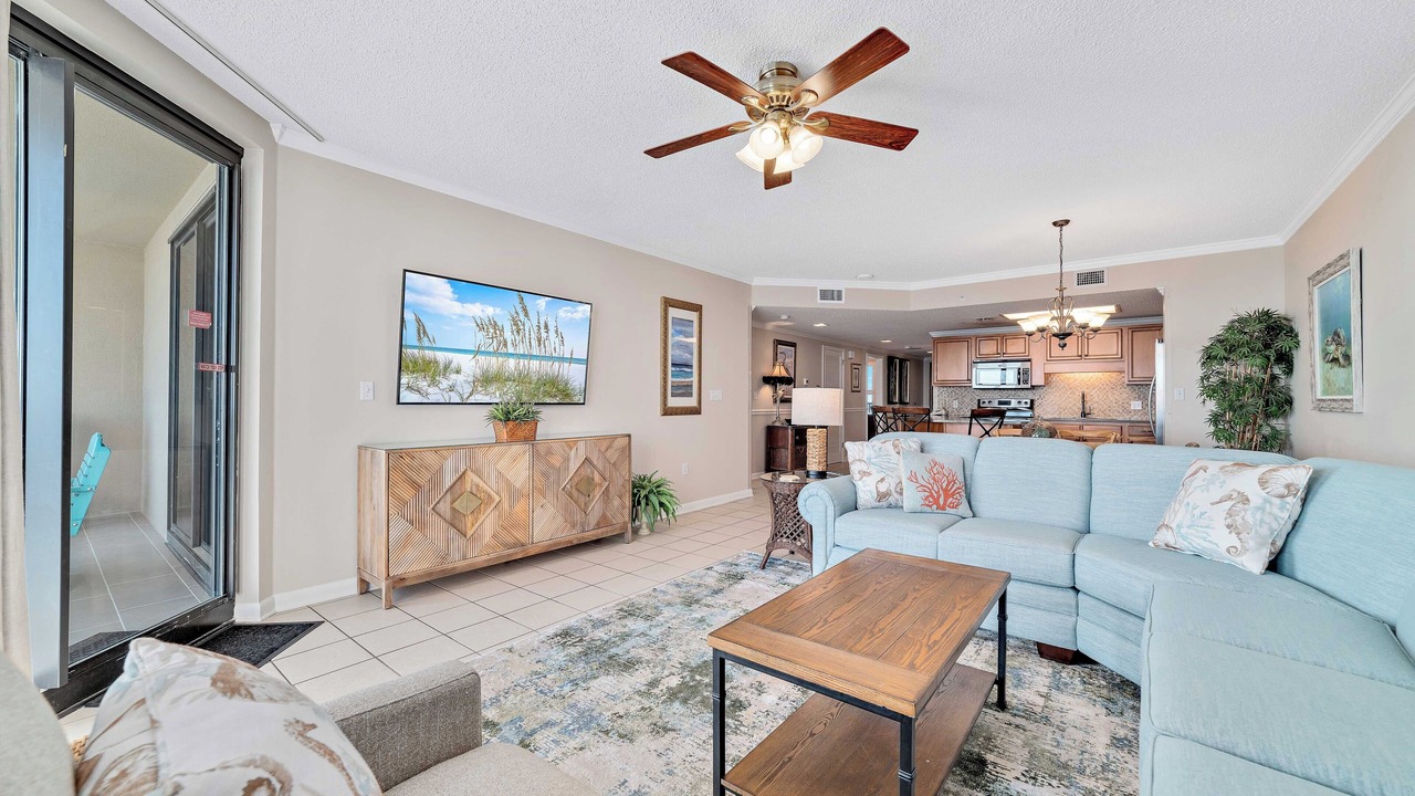 Photo of Livingroom in Orange Beach East