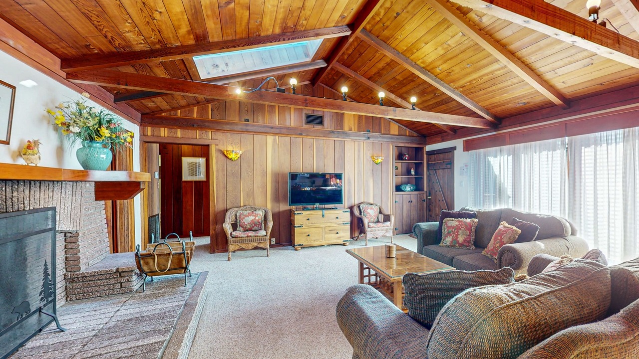 Photo of Livingroom in Mendocino