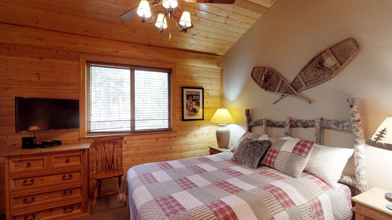 Photo of Bedroom in Lakeshore