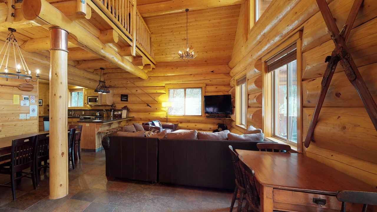 Photo of Livingroom in Lakeshore