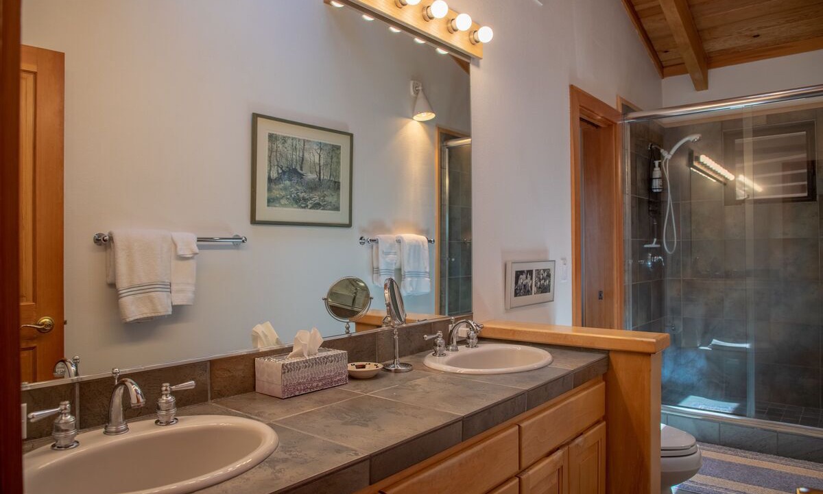 Photo of Bathroom in Dollar Point
