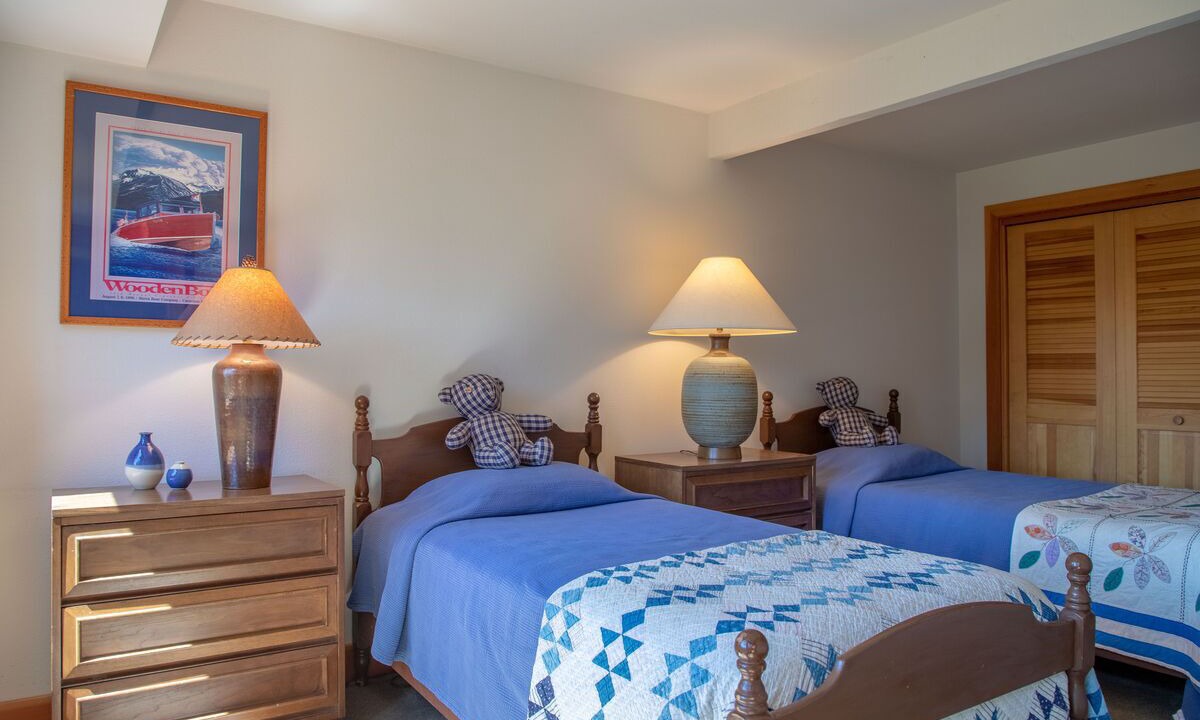 Photo of Bedroom in Dollar Point