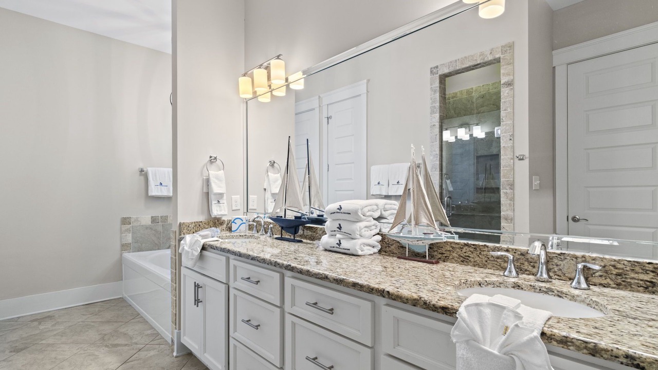 Photo of Bathroom in Orange Beach