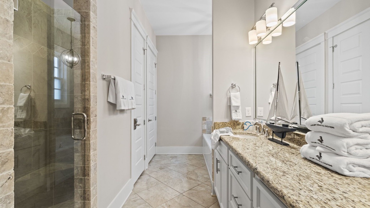 Photo of Bathroom in Orange Beach