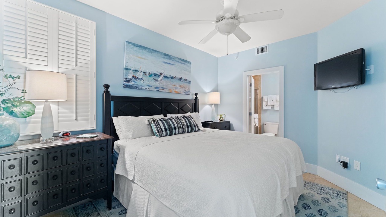 Photo of Bedroom in Orange Beach East