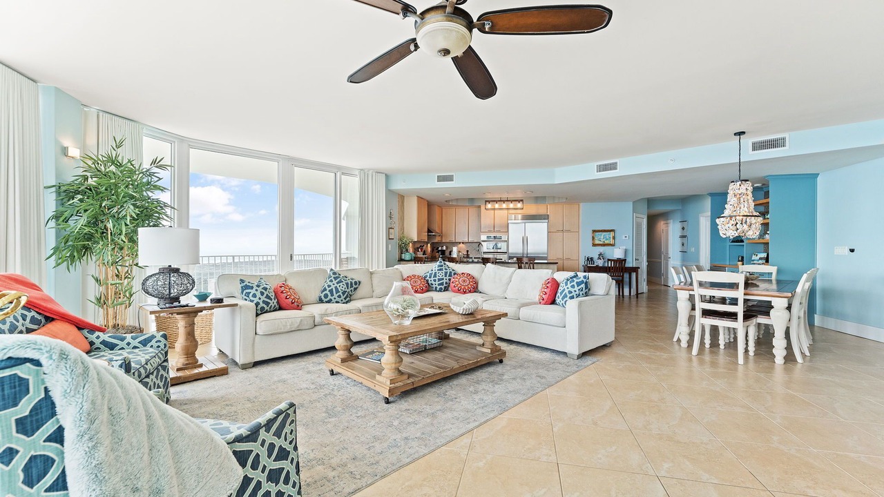 Photo of Livingroom in Orange Beach East