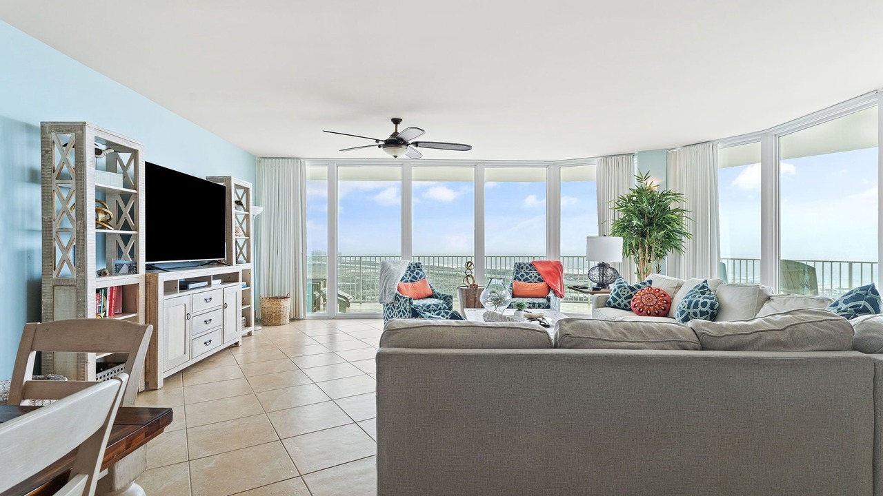 Photo of Livingroom in Orange Beach East