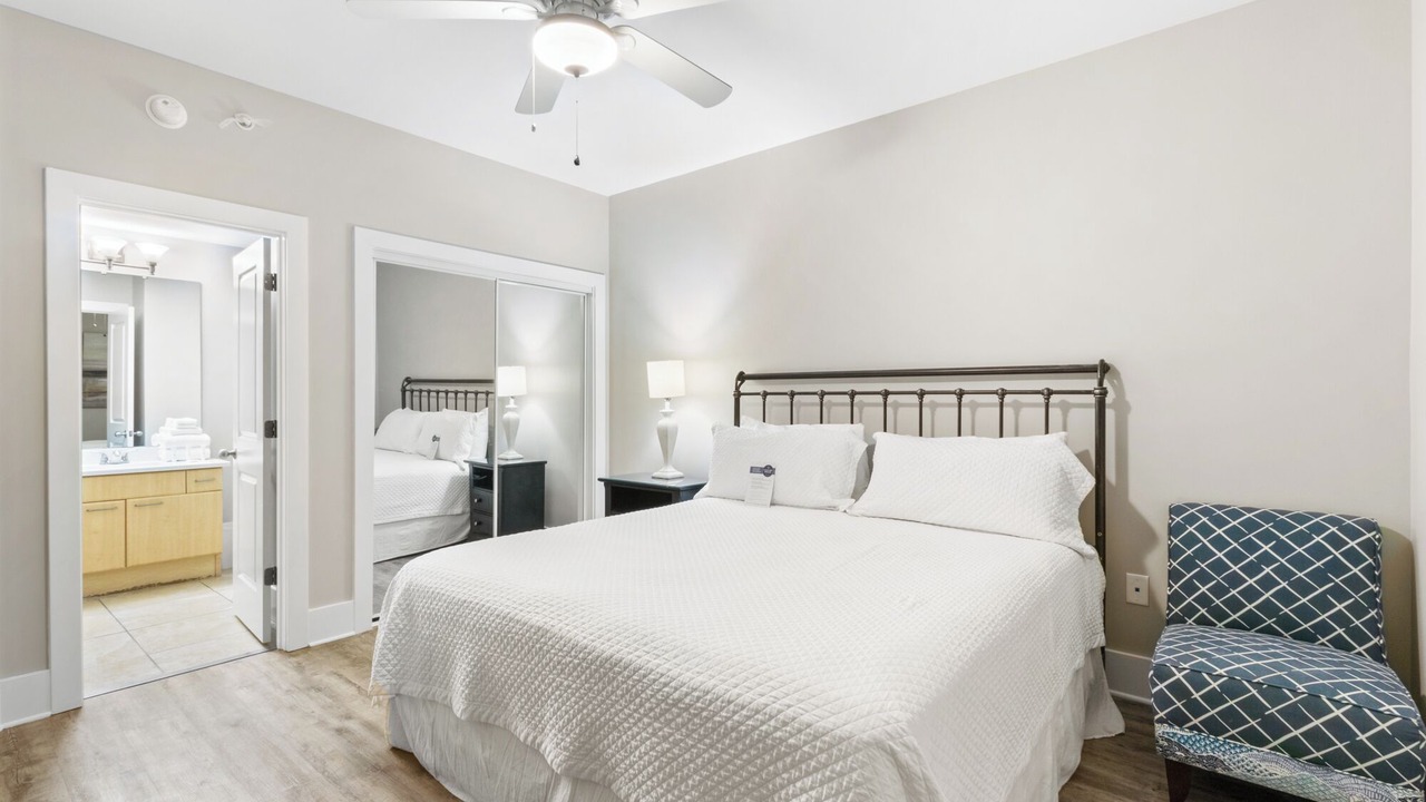 Photo of Bedroom in Orange Beach East