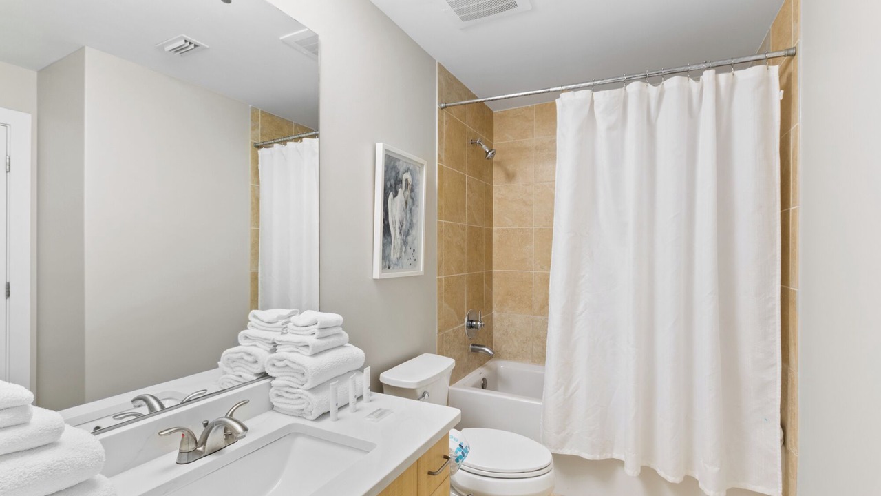 Photo of Bathroom in Orange Beach East