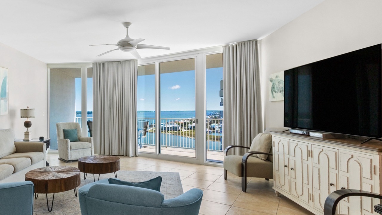 Photo of Livingroom in Orange Beach East