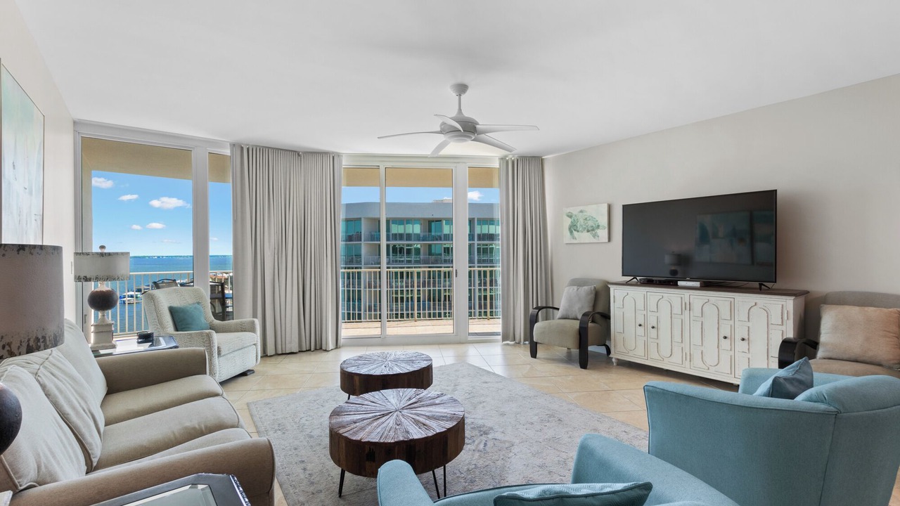 Photo of Livingroom in Orange Beach East