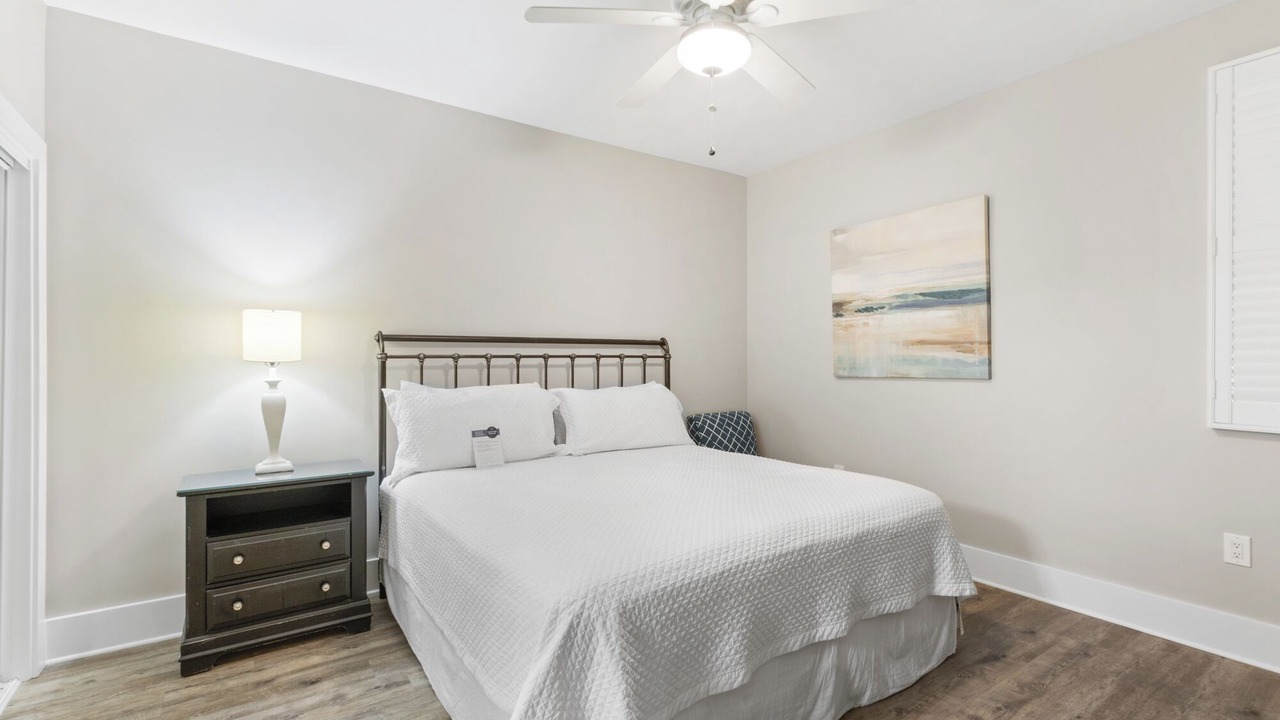 Photo of Bedroom in Orange Beach East